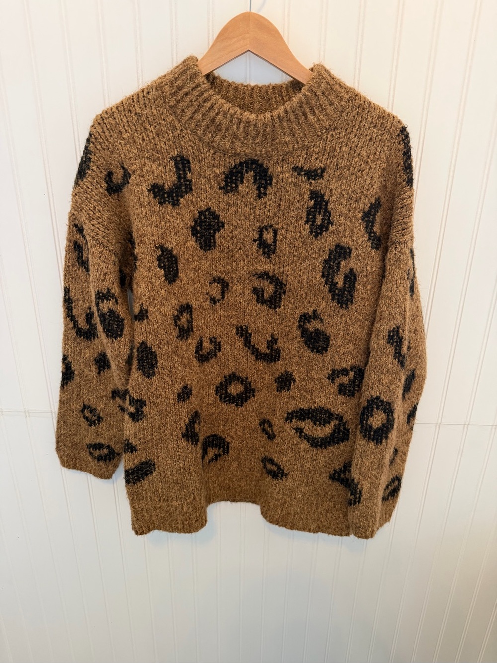 Cozy Leopard Print Mockneck Sweater in Brown